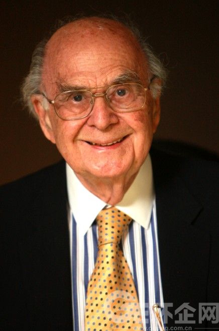 博雅公关创始人夏博新