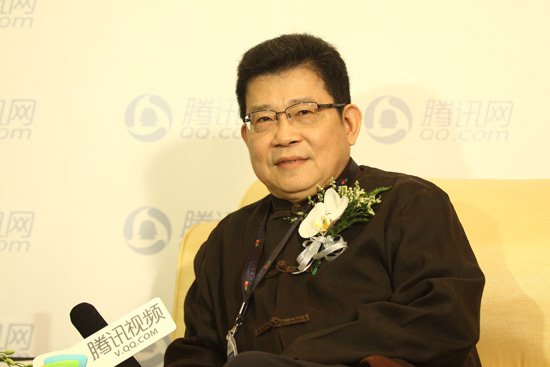 资深媒体人杨锦麟