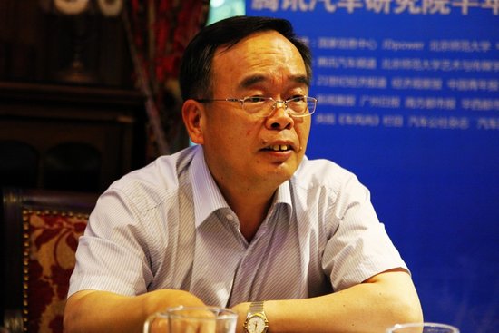 吴迎秋:竞争呈两极化 自主品牌形势不乐观