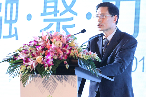 中国国际公共关系协会常务副会长郑砚农先生