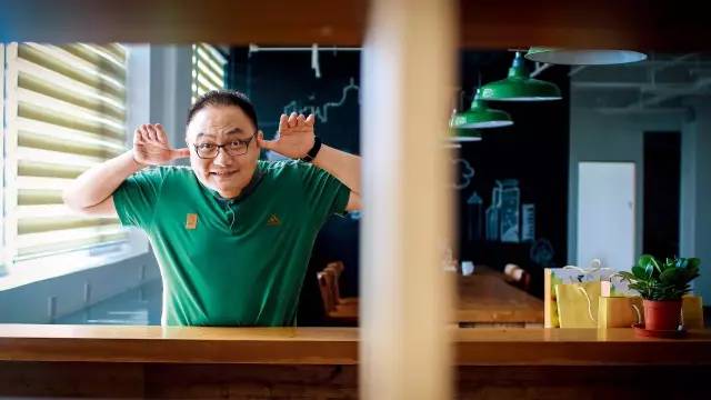 商人罗振宇:一开始还有点情怀,后来都是生意
